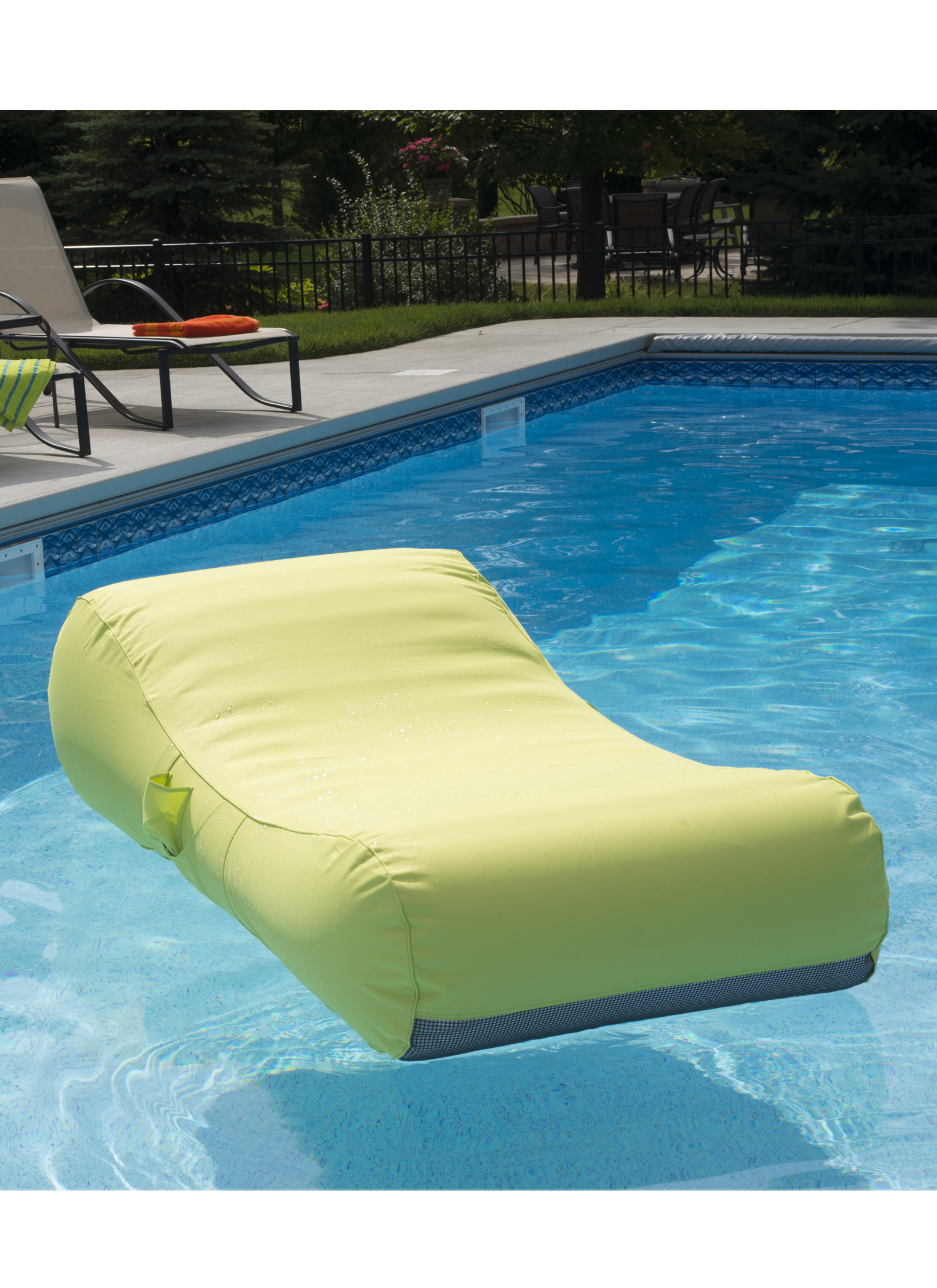 Capri Inflatable Lounger Lime - TOYS & GAMES
